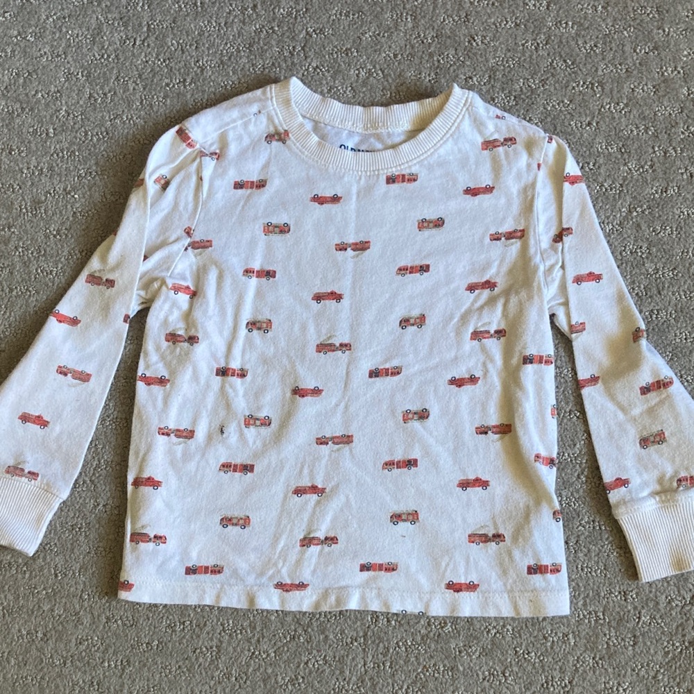 7-pc Bundle assorted little boys clothes, Sz ~3-4T. - Picture 3 of 9